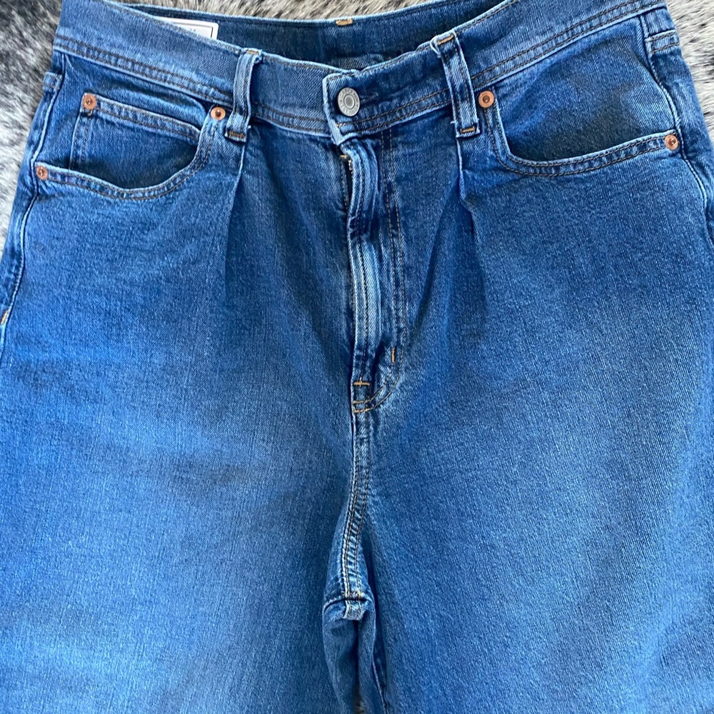 High-Rise Pleated Wide-Leg Trouser Jean